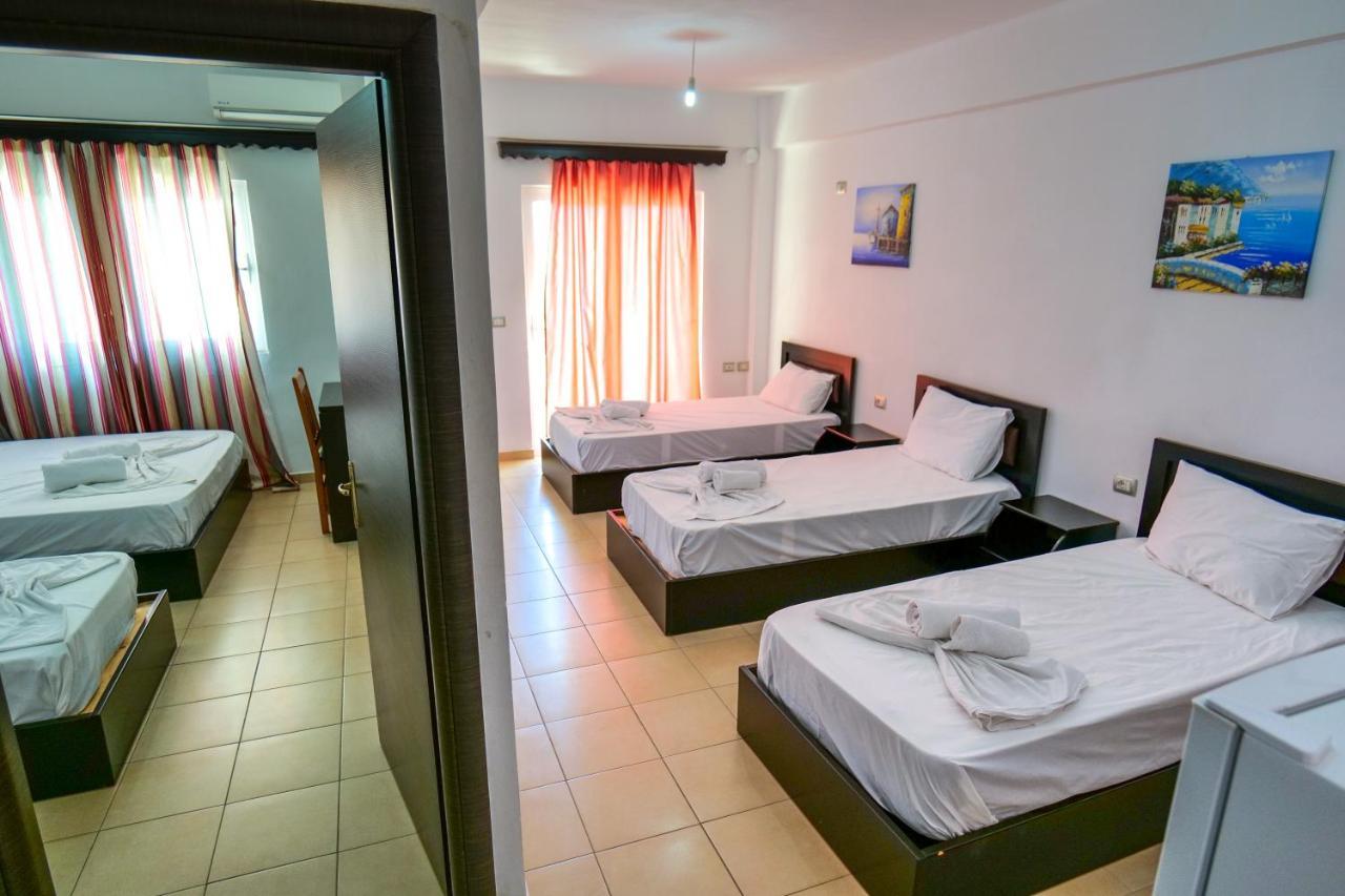 Verano Hotel Sarandë エクステリア 写真