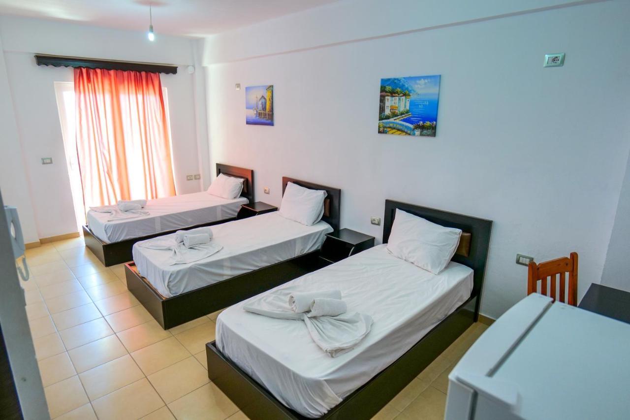 Verano Hotel Sarandë エクステリア 写真