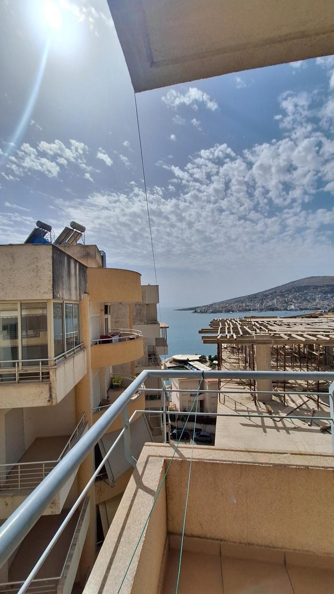 Verano Hotel Sarandë エクステリア 写真